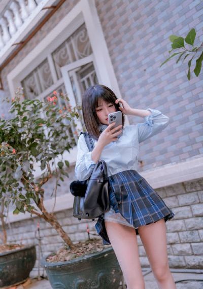 色av.com_蓝光最新电影在线观看