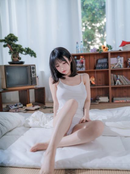 亚洲精品一二三四区_高清无删减在线观看