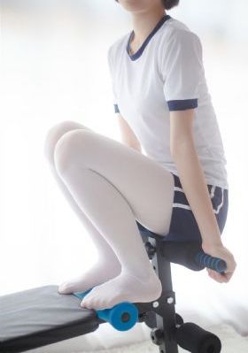 日产精品一卡2卡三卡四乱码_720免费观看超清