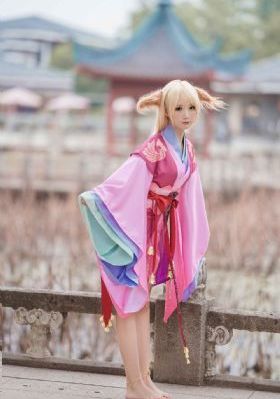 国产精品美乳免费看_DVD手机在线看
